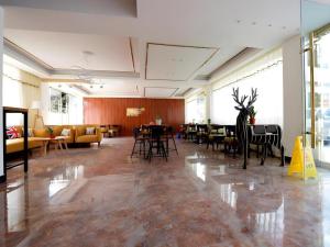 Restaurace v ubytování Shell Linzhi Bayi Area G318 Shuangyong Road Hotel