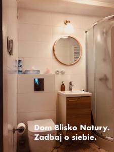 Phòng tắm tại Dom Blisko Natury Osłonin