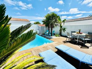 Swimmingpoolen hos eller tæt på Beautiful Villa with amazing private pool