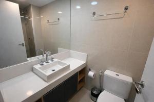 Koupelna v ubytování Studio SP 413 with parking! + 9 fotografií