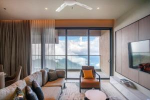Χώρος καθιστικού στο Antara Genting Highlands by COBNB - near Link Bridge