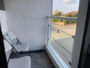 Ban công/sân hiên tại Hotel Divines Graces Residence Inn