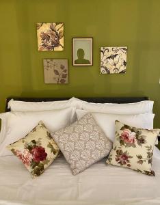 Afbeelding uit fotogalerij van Amarynthos Maisonettes in Amarinthos +66 foto's