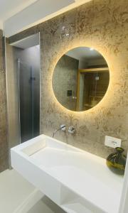 Et badeværelse på Casamar + 3 billeder