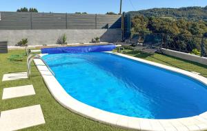 Bazén v ubytování Beautiful Home In Poredje With Sauna nebo v jeho okolí + 17 fotografií