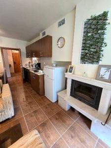 Køkken eller tekøkken på Lucky SP apartments -Pamporovo