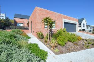 Φωτογραφία από το άλμπουμ του Inge's Overnight σε Yzerfontein