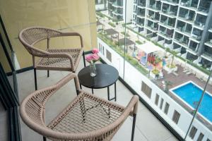 Swimmingpoolen hos eller tæt på Burj Khalifa View Studio 10 mins away Dubai Mall