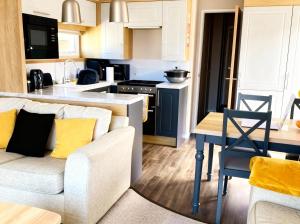 Køkken eller tekøkken på Lyons Robin Hood - Holiday Accommodation 20871