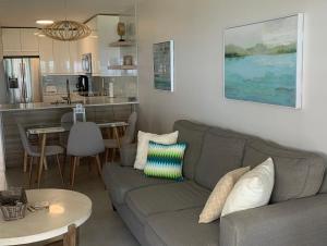 Køkken eller tekøkken på Villa Brisas del Mar-Ocean View Gated Community + 43 billeder