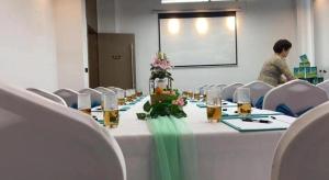 Οι επιχειρηματικές εγκαταστάσεις ή/και οι αίθουσες συνεδριάσεων στο Q Hotel Shanghai Pudong