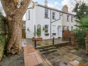 En have udenfor 1A Coastguard Cottages