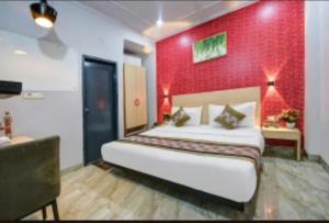 Ένα ή περισσότερα κρεβάτια σε δωμάτιο στο Hotel dev inn +3 φωτογραφίες