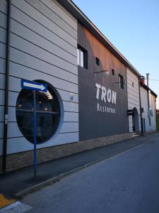 Το κτήριο όπου στεγάζεται  το ξενοδοχείο