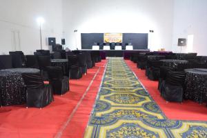 Khu vực hỗ trợ khách đi công tác/phòng hội thảo tại Mahi Baagh Resort