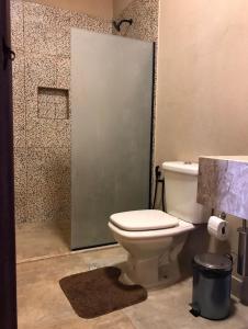 Koupelna v ubytování Alfa Beach (Adults only) + 37 fotografií