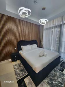 Giường trong phòng chung tại Majestic Canal View 2Bhk 6pax +12 ảnh