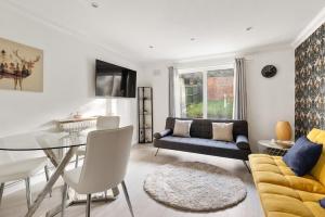 Et opholdsområde på Charming 2-Bed House Purley Station
