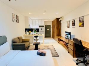 Et tv og/eller underholdning på Luxury Suites Kuala Lumpur