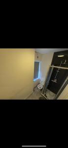 Billede fra billedgalleriet på Cosy and warm large double bedroom i Birmingham