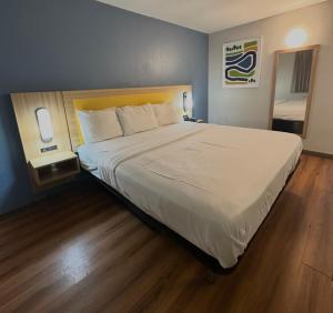 Ένα ή περισσότερα κρεβάτια σε δωμάτιο στο Park Inn by Radisson