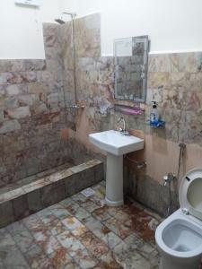 Phòng tắm tại Hotel Eleven J