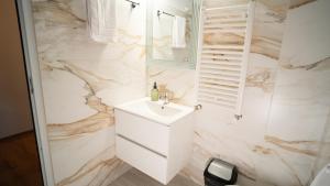 Et badeværelse på Pension Saphir