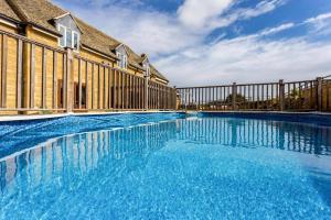 Swimmingpoolen hos eller tæt på 6 Bed in Chipping Campden oc-h34138