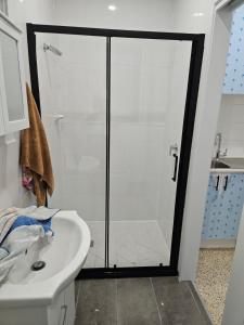 Afbeelding uit fotogalerij van Louis lodge in Melbourne