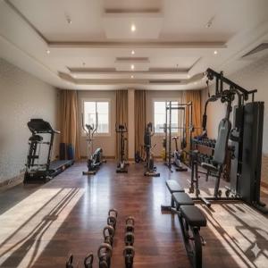 Fitness centrum a/nebo fitness zařízení v ubytování Sunday Harbour Gateway Jeddah Beach Formerly Vivid Plaza Hotel