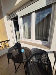 Khu vực ghế ngồi tại Zira apartman