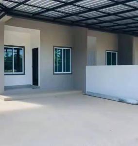 Fotografie z fotogalerie ubytování ทาวน์โฮมทรัพย์มาลีโครงการ9ลำพูน v destinaci Ban San Ton Thong