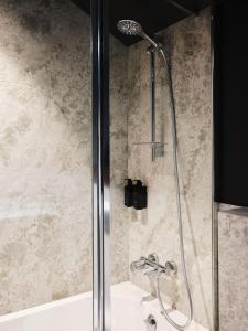 Koupelna v ubytování Hotel Reja, a Member of Design Hotels