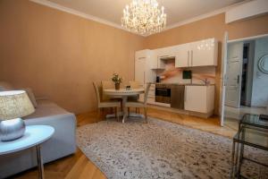 Η κουζίνα ή μικρή κουζίνα στο Parkview Boutique Apartments +208 φωτογραφίες