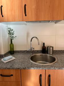 Nhà bếp/bếp nhỏ tại Tofona House