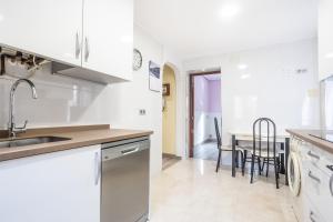 Køkken eller tekøkken på Your Cosy Home in Figaredo + 22 billeder