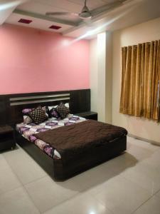 Afbeelding uit fotogalerij van Hotel Shri Sai Ashwariya inn in Shirdi