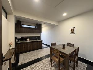 Køkken eller tekøkken på Cloud Studio by The Erina House + 17 billeder