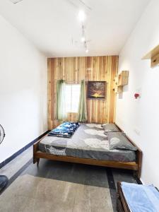 En eller flere senge i et værelse på 1 Room Kitchen, Couple Friendly