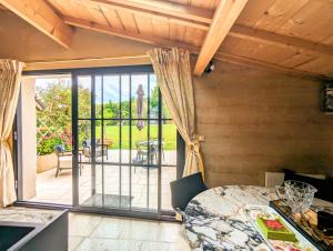 Afbeelding uit fotogalerij van La Datcha in Paulnay