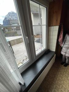 En generel udsigt til bjerge eller udsigt til bjerge taget fra feriehuset + 3 billeder