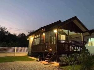 Bygningen som feriehuset ligger i