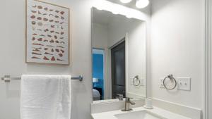 Ένα μπάνιο στο Landing Apartments - Bessemer +29 φωτογραφίες