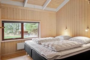 Ένα ή περισσότερα κρεβάτια σε δωμάτιο στο JB372-Fjerritslev-Ronnevej-3