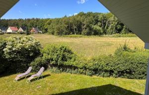 Vườn quanh Gorgeous Home In Röbel With Sauna