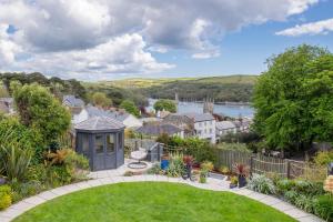 an aerial view of a house with a garden at 3 Bed in Fowey oc-tidewa in Fowey