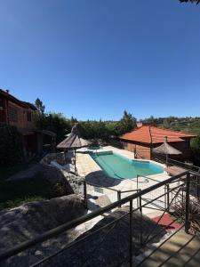 Hồ bơi trong/gần Cabañas Layken