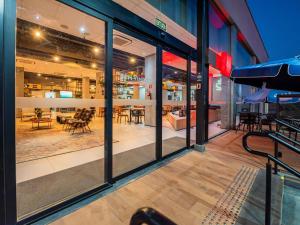 Χώρος καθιστικού στο ibis Lavras