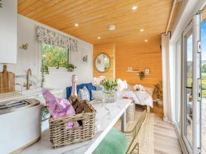 Khu vực ghế ngồi tại Freedom Fields - Bluebell