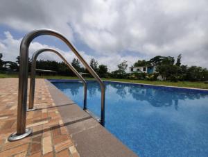 Swimmingpoolen hos eller tæt på Lake Side Mantra